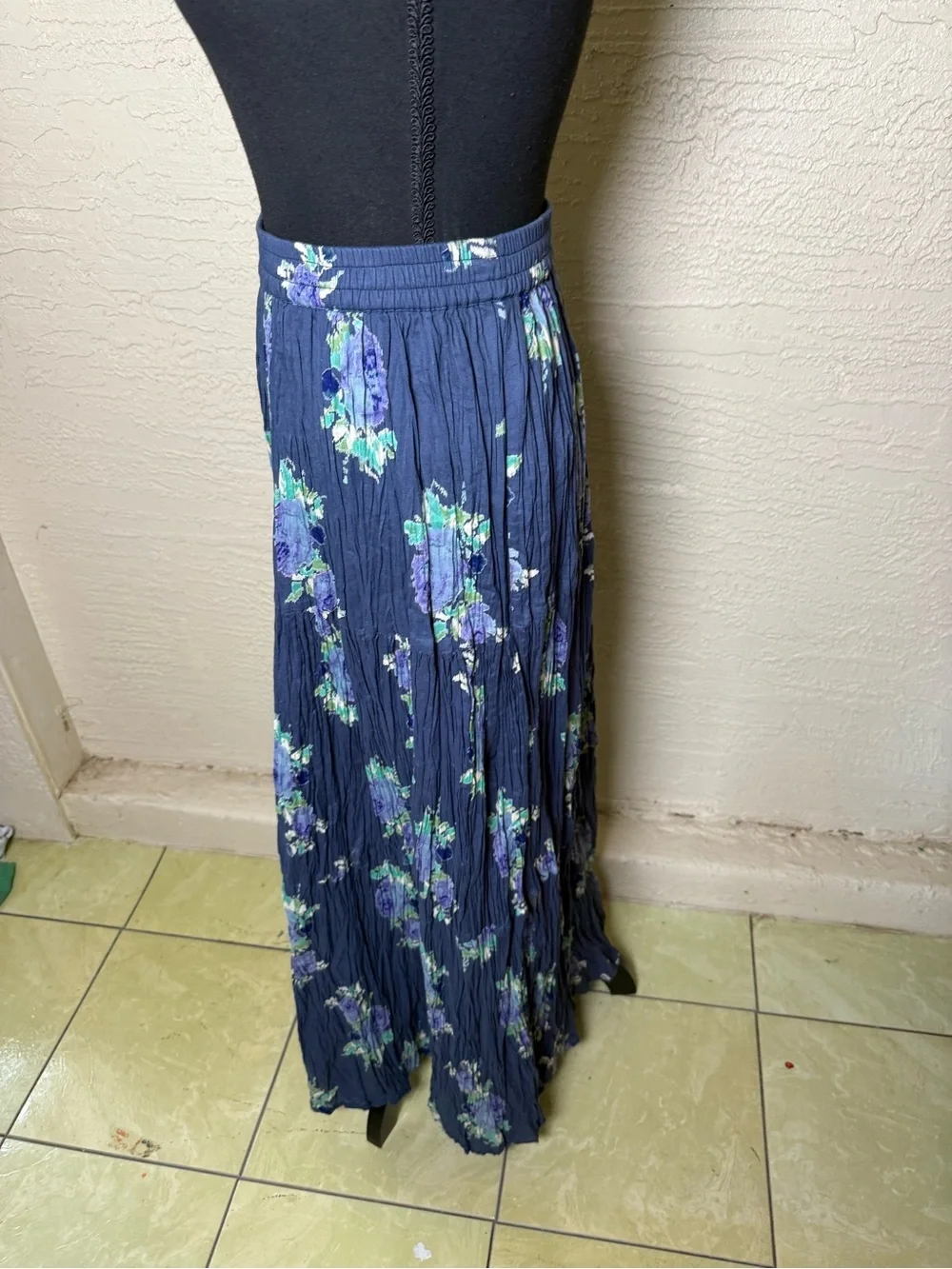 Denim &Co Blue Floral Crinkle Maxi Skirt Cottagecore Boho Prairie Romantic Small
